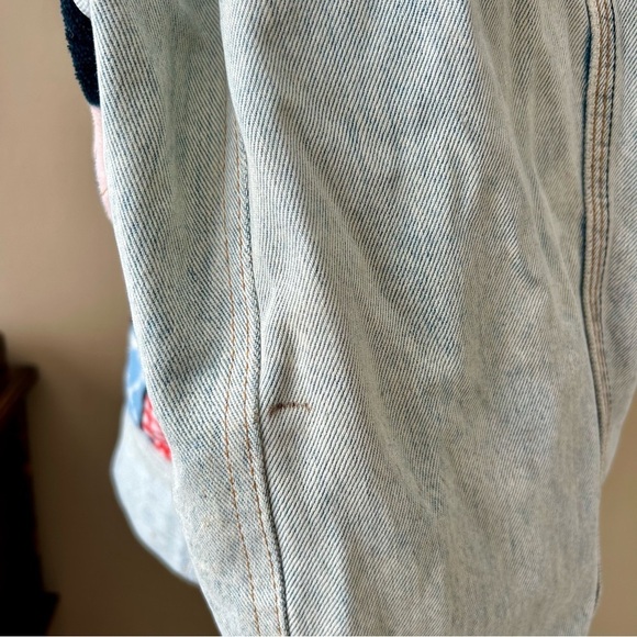 90's Vintage Guetta Brothers Too Cute Disney Mickey Mouse Denim Jean Jacket - Picture 12 of 14